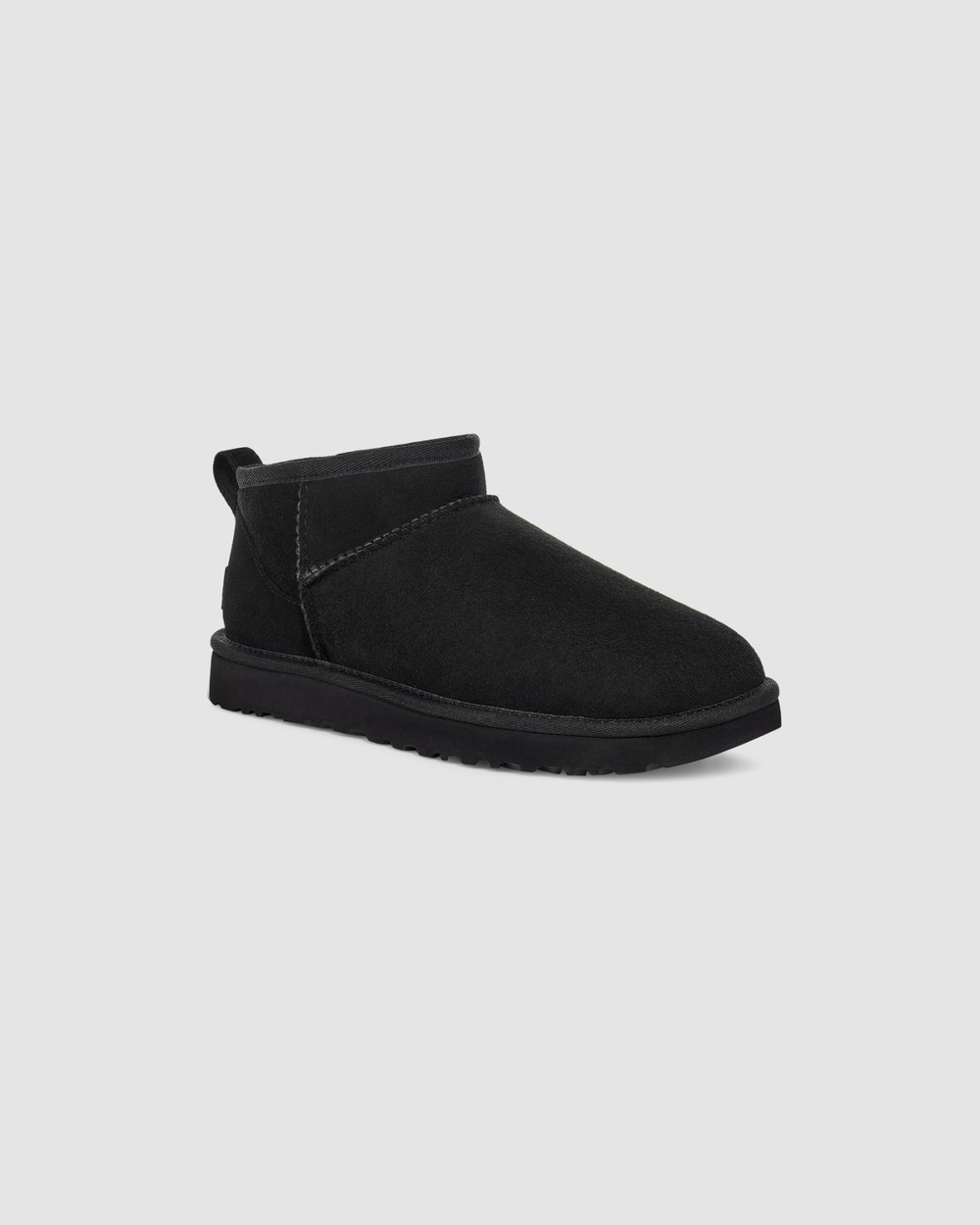 Black top classic uggs