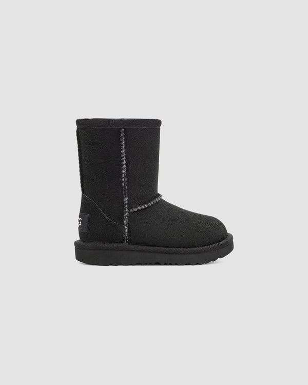 All white shop uggs