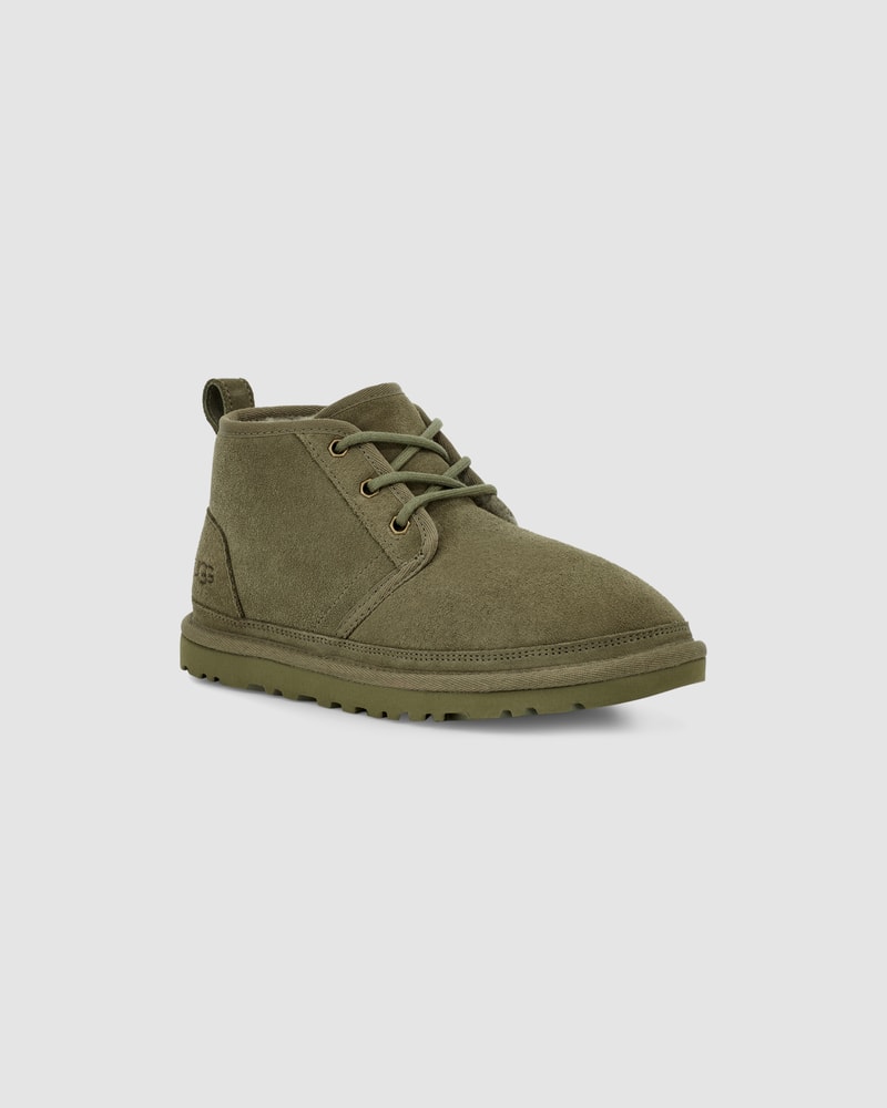 Olive green on sale men uggs