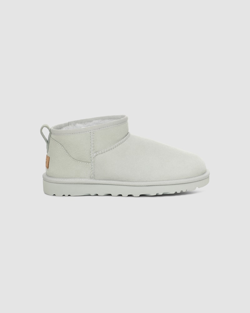 All white hotsell uggs