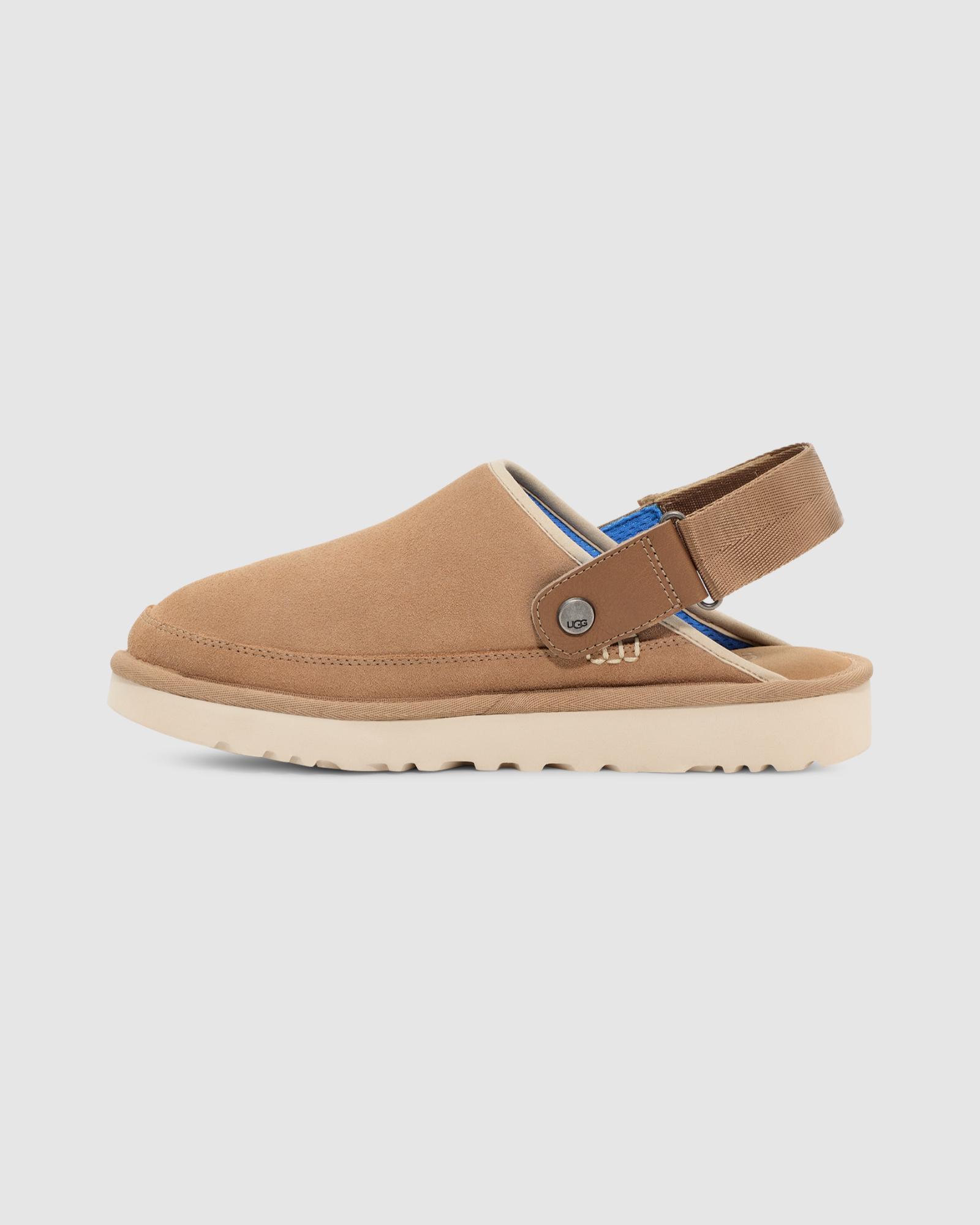 UGG Mens Golden Coast Clogs Sand UGG MEN GOLDENCOAST SAND SANTORINI SLIP ON STRAP CLOG SANDAL  main image 2