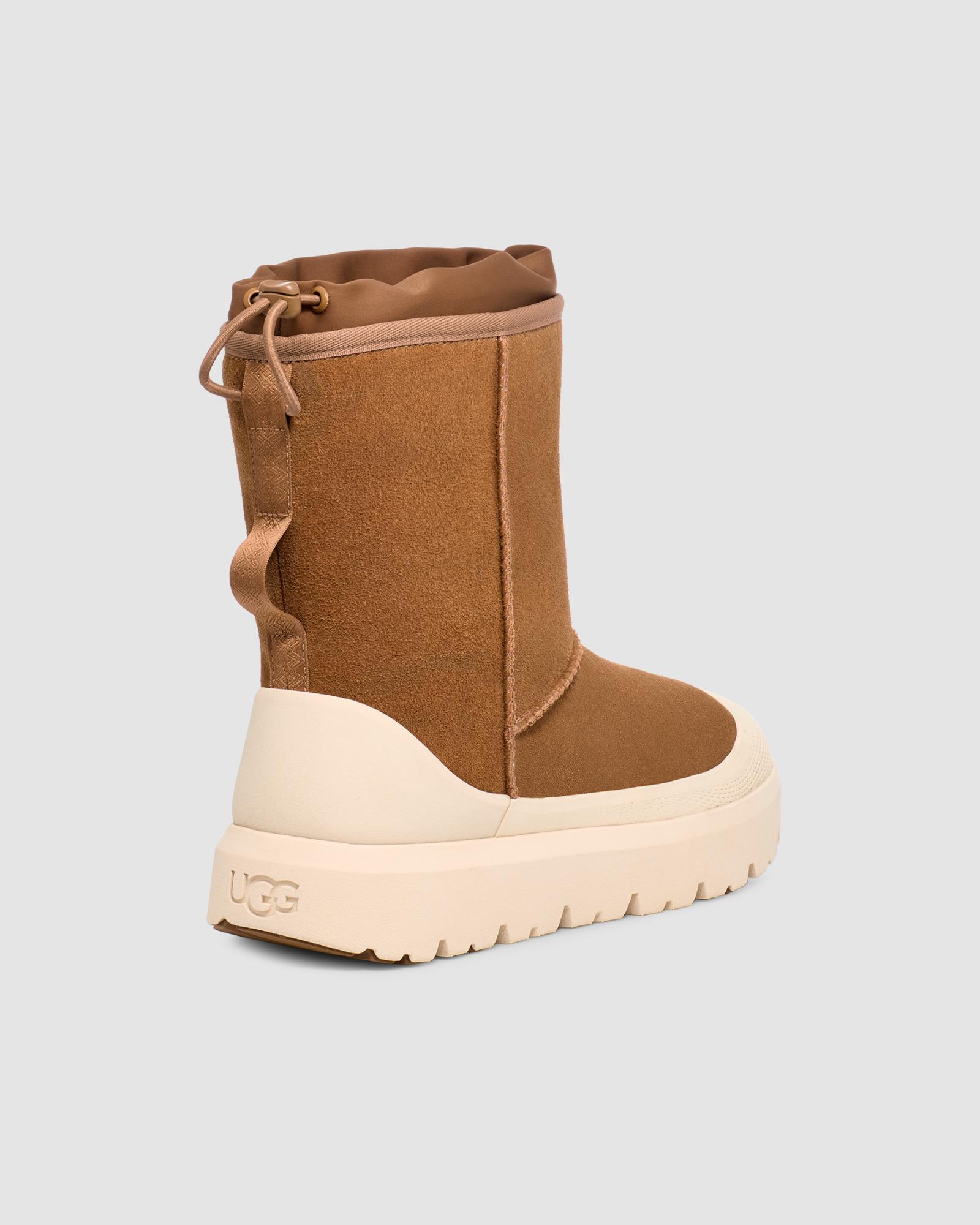 Classic Short Weather Hybrid Boot in Chestnut Whitecap UGG