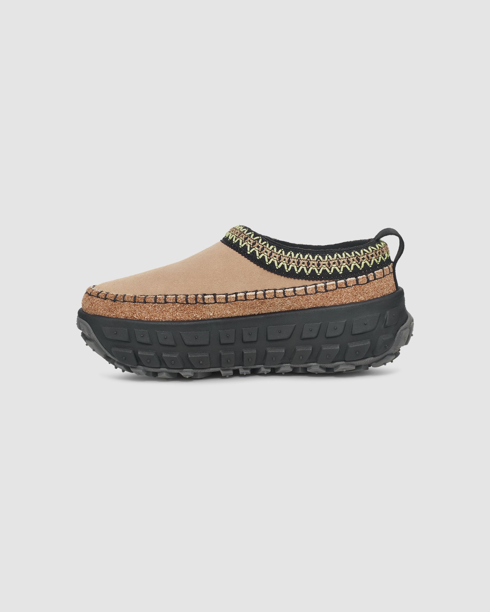 Unisex Venture Daze in Sand / Black | UGG