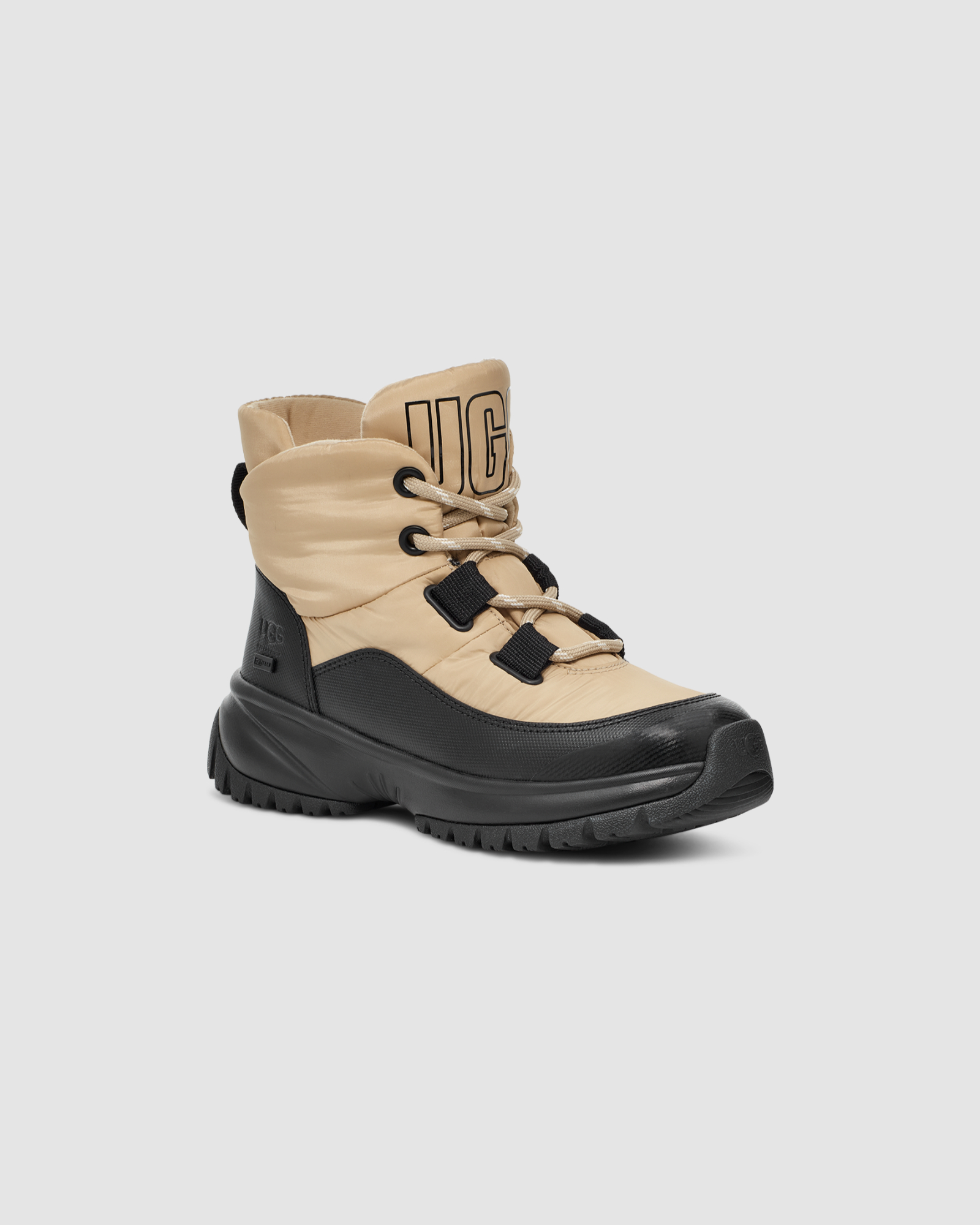 人気【UGG】Yose Puffer ミドル ロゴ スノー ブーツ 防水 防寒 1131978-BLK_1.png?_s=RAABAB0
