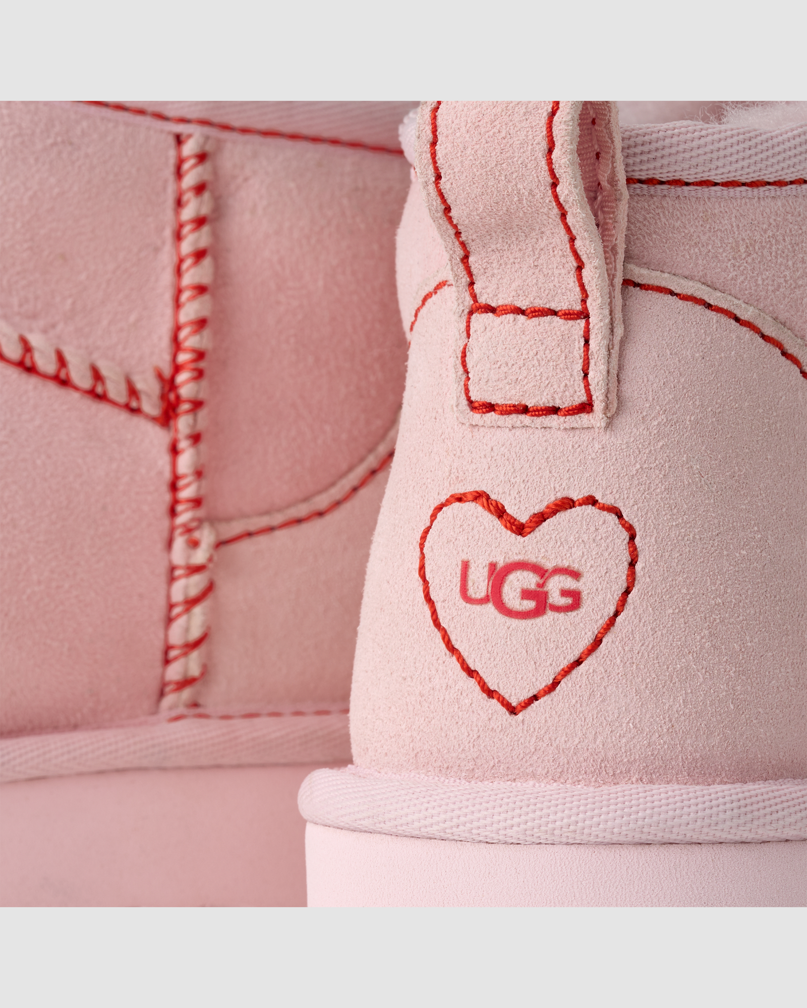 Classic Ultra Mini Love '26 Rosetta | UGG