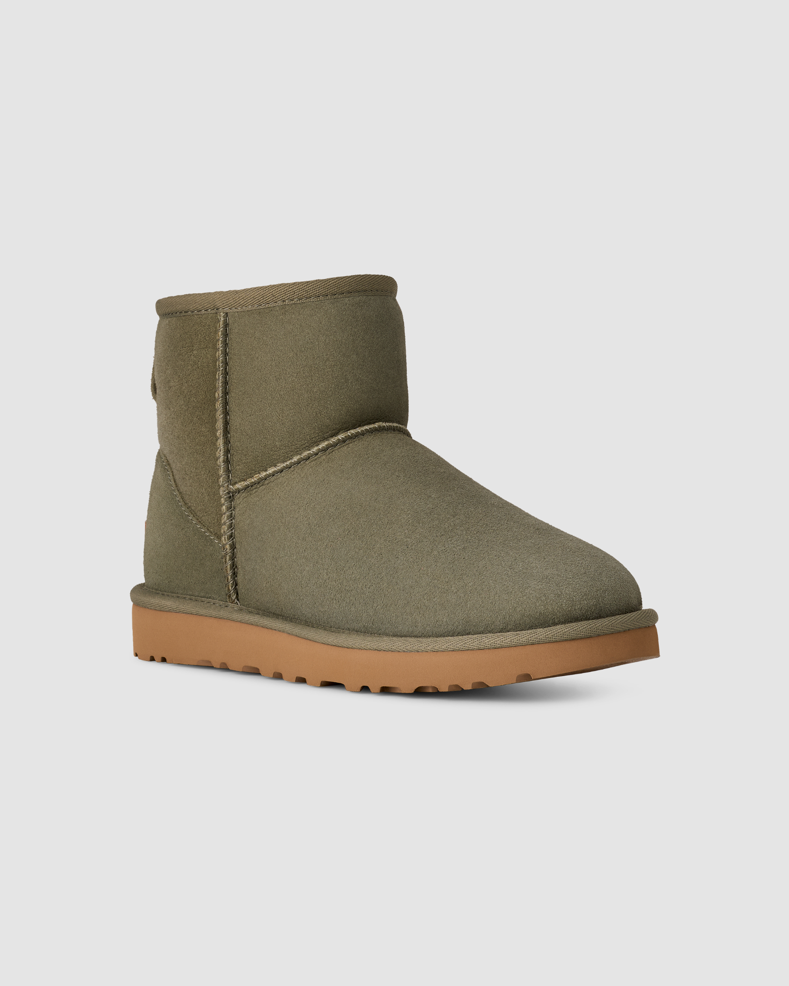 新品未使用　UGG　W　RONi　９ WOMEN US 9 UGG THE UGG LUG SNEAKER BOOT BRIGHT WHITE